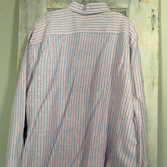 Men’s linen button down - Picture 2 of 4